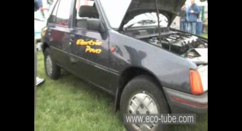 Interview with John Crayton from the Battery Vehicle Society

We look at the Peugeot battery operated cargreat fun
