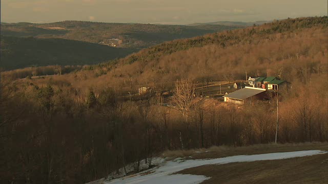 Coombs Family Farms is a seventh generation small family maple farm that works with other small independent family farmers who share our commitment to quality environmental stewardship and sustainable forestry