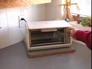 How to save money and energy in the Kitchen

Part of a series of household tips produced by the Green Party